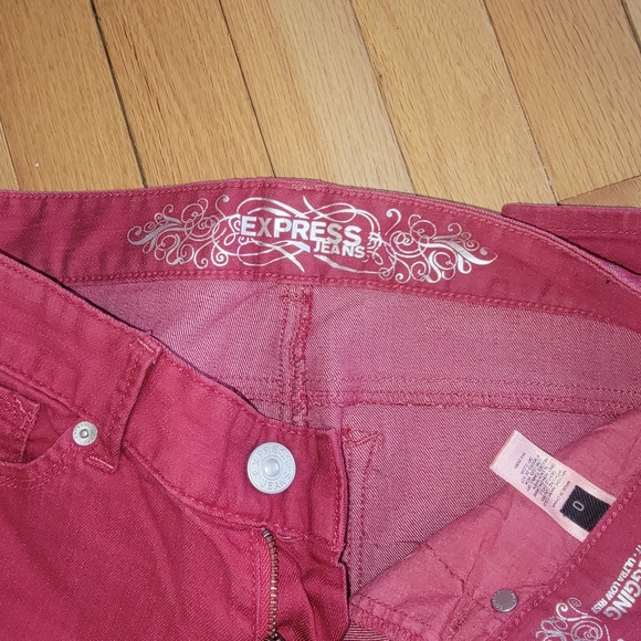 π SIZE 0 JEANS BUNDLE β LOT OF 3 π
Express β’ Celebrity Pink β’ Jolt - Picture 9 of 9